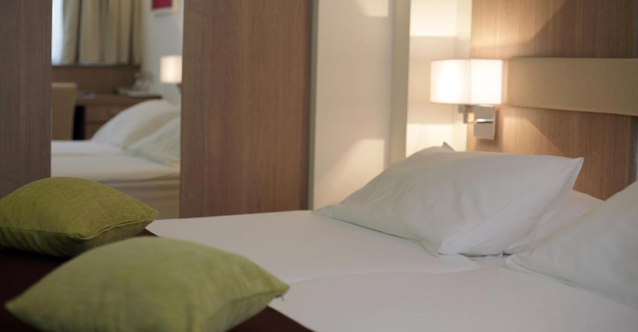 Hotel Park Makarska Ngoại thất bức ảnh
