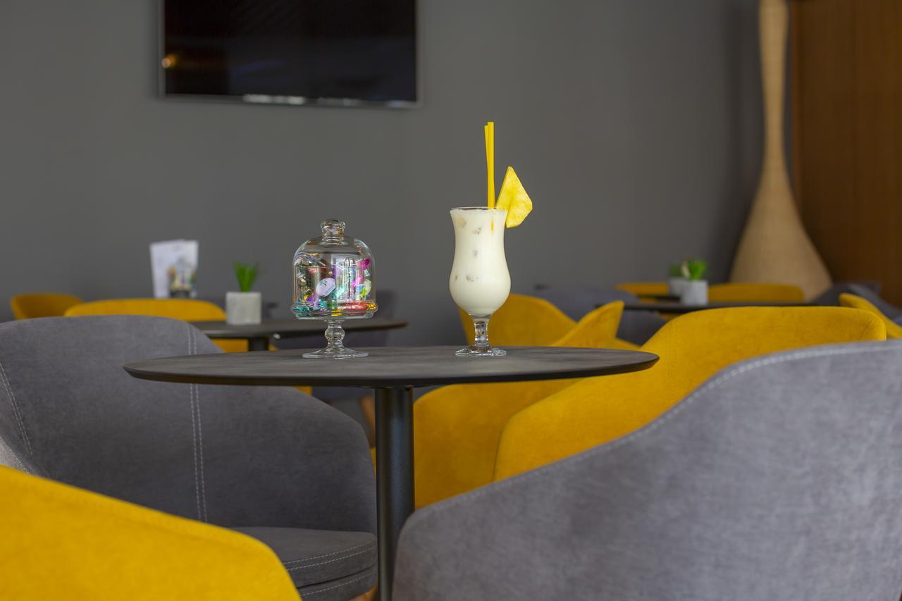 Hotel Park Makarska Ngoại thất bức ảnh